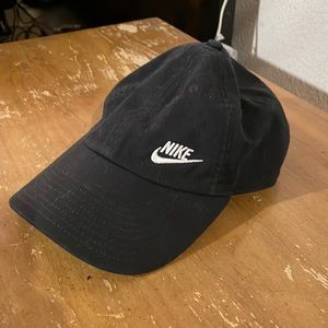 Black Nike cap